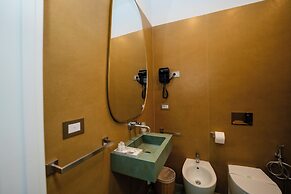 Four Points Suites