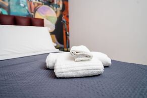 Four Points Suites
