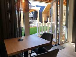 Beautiful Lodge Near Beach