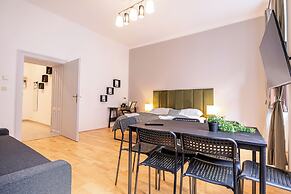 Affordable 2BR Apartment in Vienna