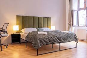 Affordable 2BR Apartment in Vienna
