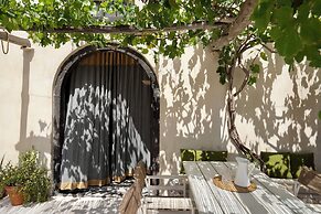 Canava Villas Santorini