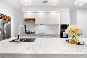 Zenhouse Solstice Designer 4-br Executive Retreat
