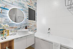 Zenhouse Solstice Designer 4-br Executive Retreat