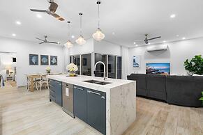 Zenhouse Solstice Designer 4-br Executive Retreat