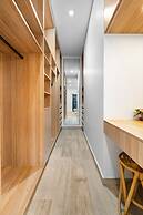 Zenhouse Solstice Designer 4-br Executive Retreat