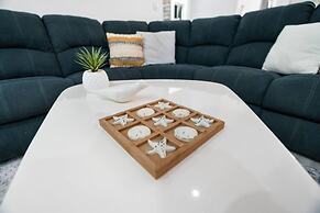 Zenhouse Solstice Designer 4-br Executive Retreat
