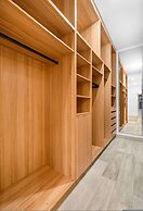 Zenhouse Solstice Designer 4-br Executive Retreat