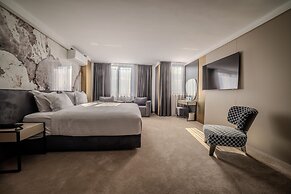 Aslan Gold Hotel
