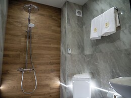 Aslan Gold Hotel