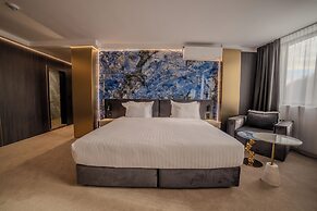 Aslan Gold Hotel