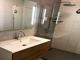 Beautiful Lodge Close to the Beach