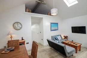 Cove Retreat