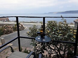 Cove Retreat