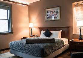 Rundle Suites