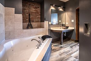 Rundle Suites