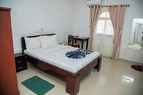Eden Palace