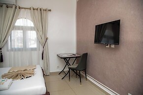 Eden Palace