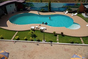 Eden Palace