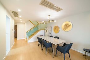 Tyms 3BR Duplex APT Xujiahui Shanghai