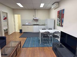 Metawise Charming Retreat at Huntingdale E4