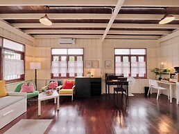 White & Green Boutique Homestay
