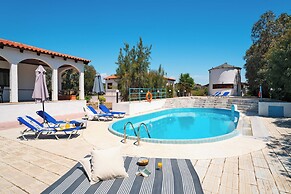 Villas Mina and Studios