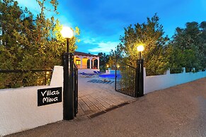 Villas Mina and Studios