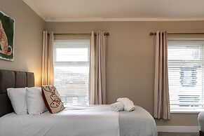 Comfortable 4-bed Home With Free Parking Wales