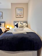 Brighton City View 3-bed Retreat