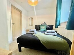 Cozy & Spacious 3-bedroom Home