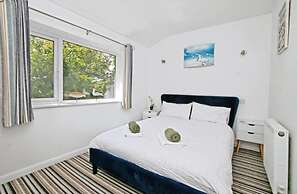 Atlantic Reach Cozy 2-bed With Parking
