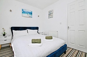 Atlantic Reach Cozy 2-bed With Parking