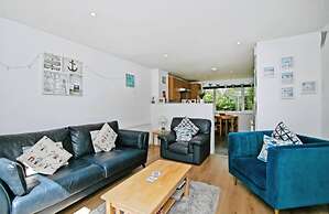 Atlantic Reach Cozy 2-bed With Parking