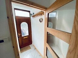 Spacious & Comfortable 2-bedroom Home