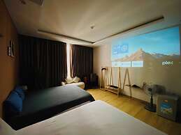 BEAR HOTEL & HOMESTAY 2