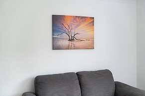 Comfortable 3-bed, 2-bath Basingstoke Stay