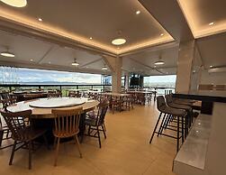 Palau Mangrove Hotel