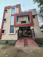 Hotel Awadh Pearl