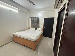 Hotel Awadh Pearl