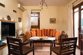Odysseus Villa in Plaka