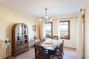 Ariadne Villa in Plaka