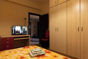 The Sunset Haven Kastoria Modern Lake Elegance