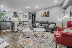 6 Mi to Kyle Field! Pet-friendly Getaway w/ Yard