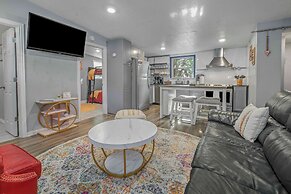 6 Mi to Kyle Field! Pet-friendly Getaway w/ Yard
