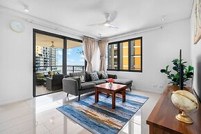 Zen Paradiso Harbour View Pool Balcony