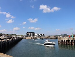 36 Quay West Apartments