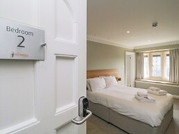 Harcombe House Rooms - First Floor King