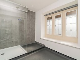 Harcombe House Rooms - First Floor King