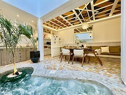 Beautiful Arab House With Swimming Pool